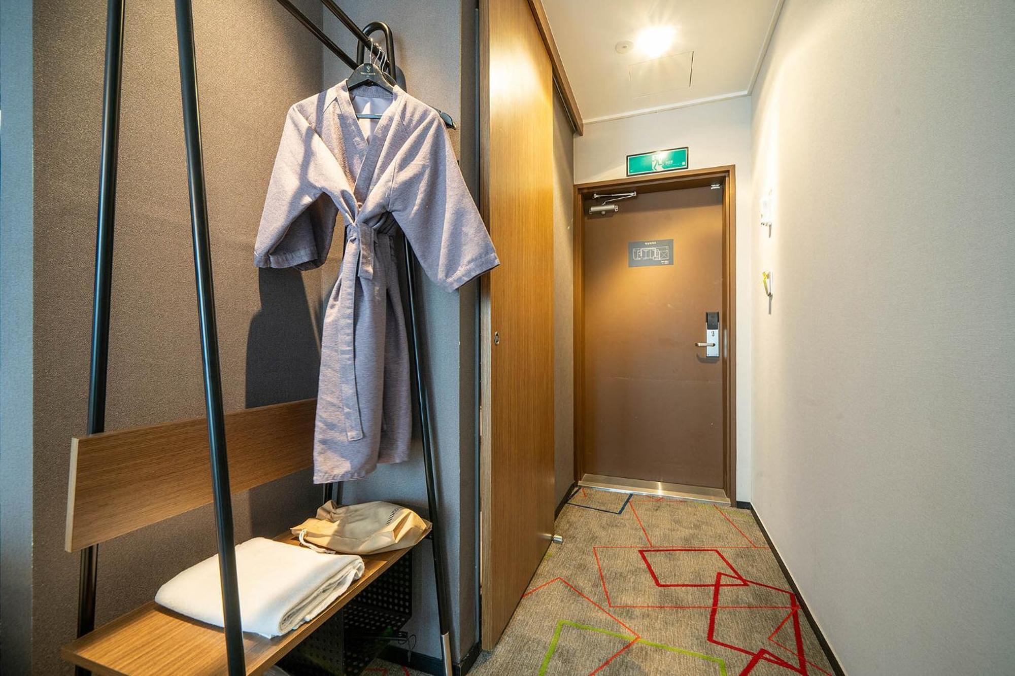 South Vandeco Hotel Busan Bagian luar foto