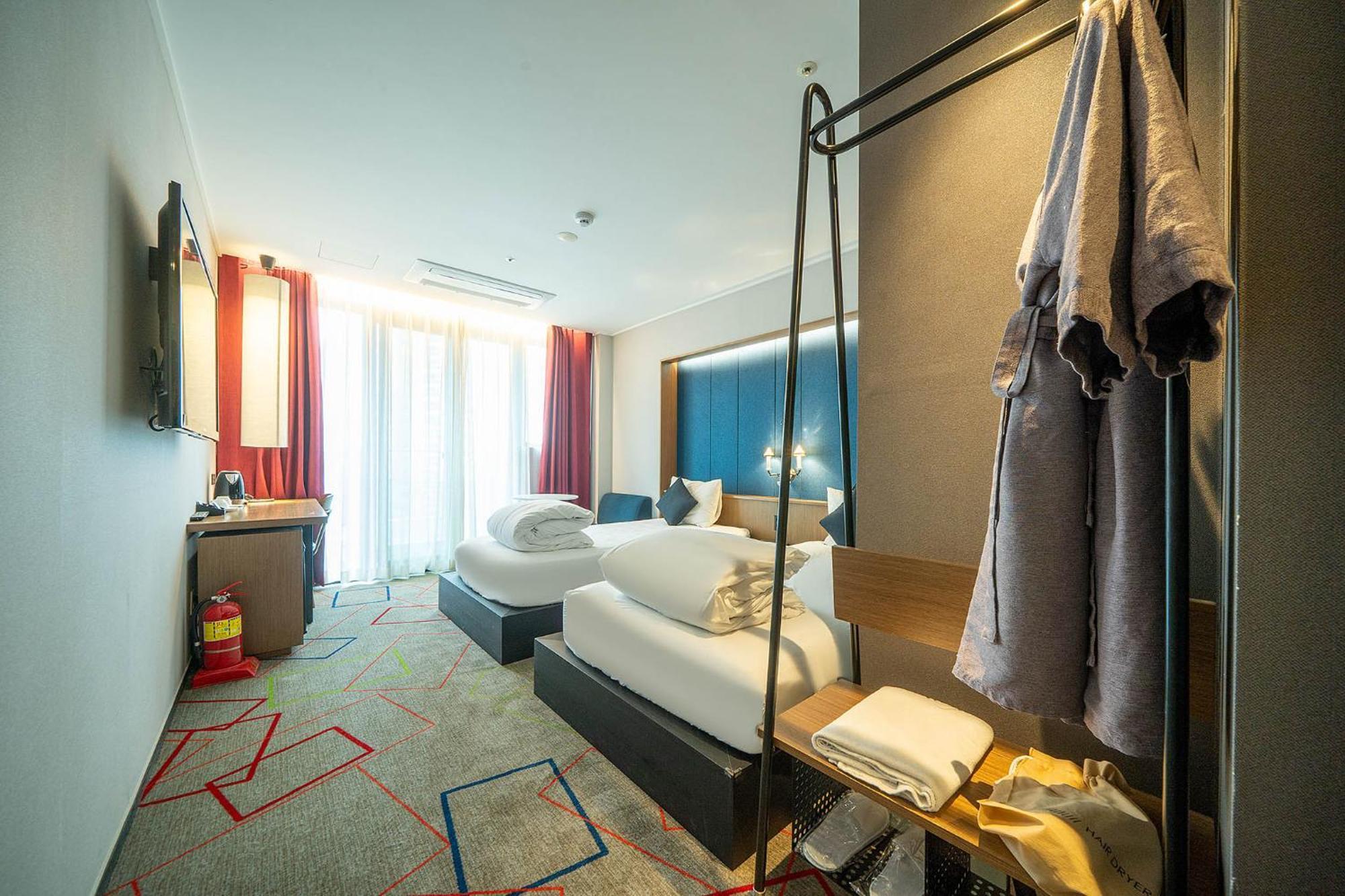 South Vandeco Hotel Busan Bagian luar foto